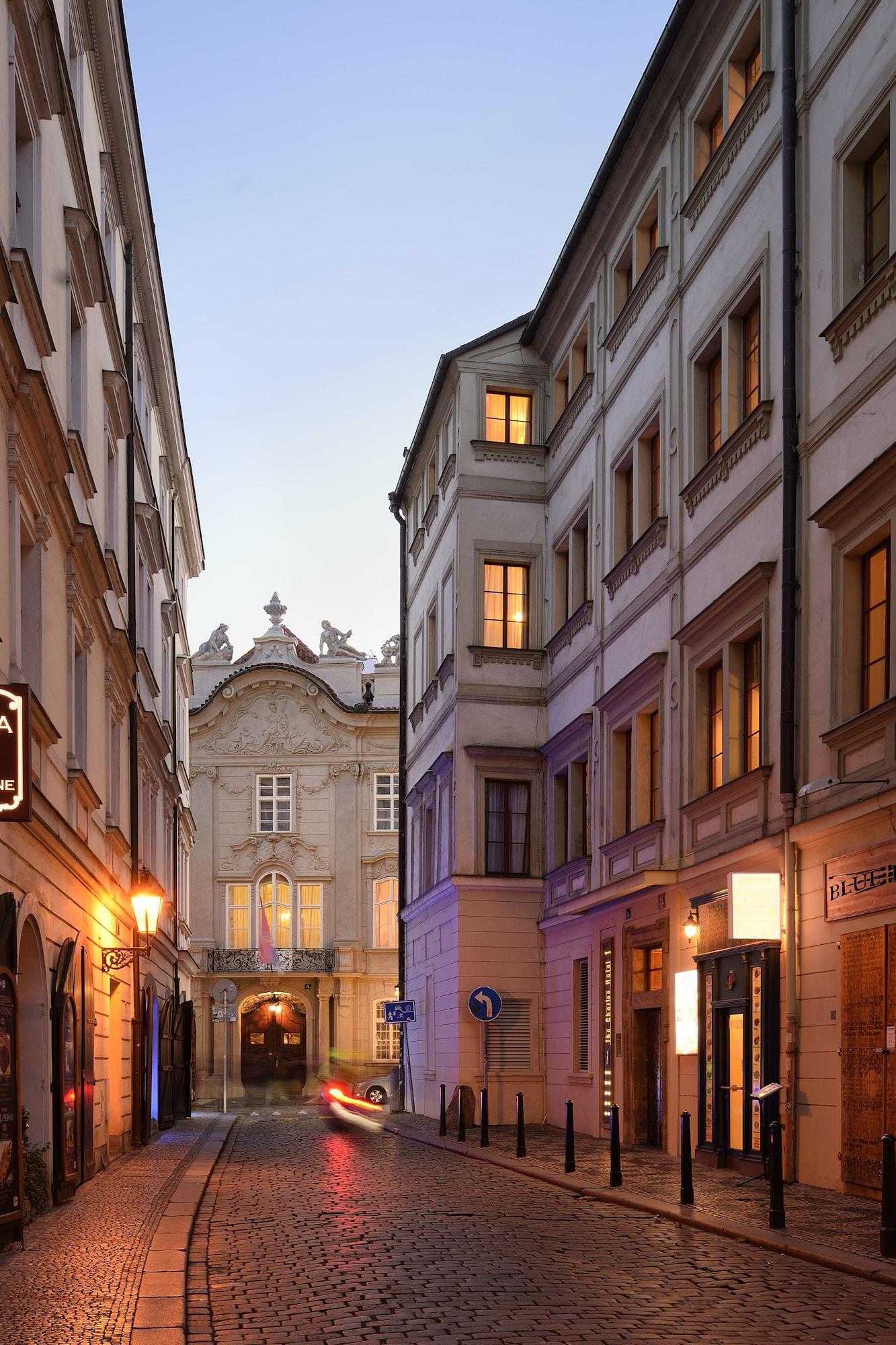 Charles Hotel