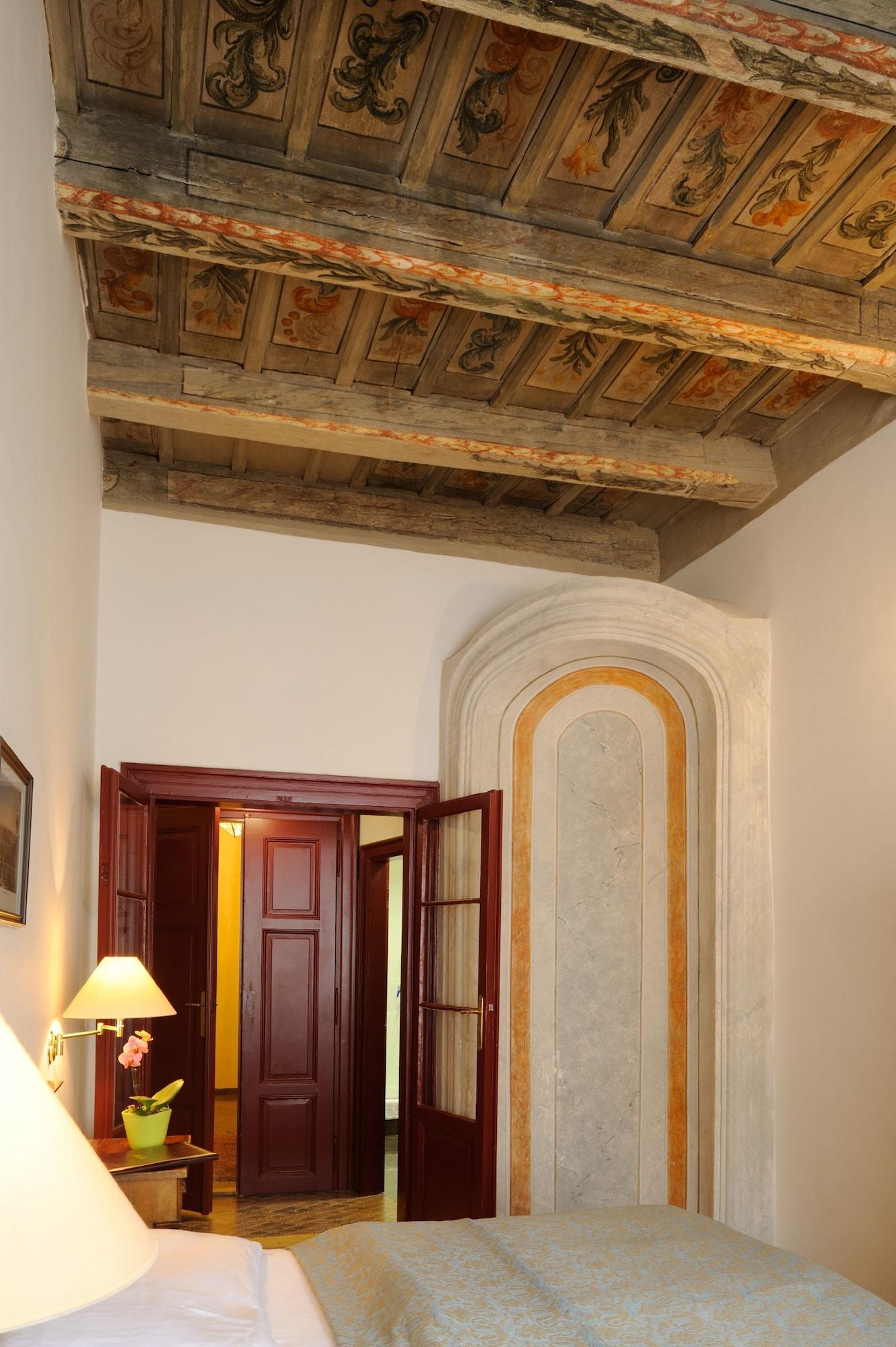 Charles Hotel 4*